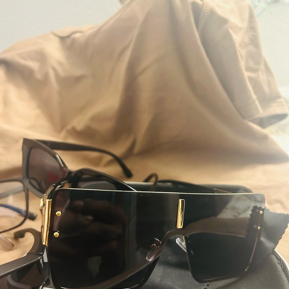 Glasses - Picture 5 of 5